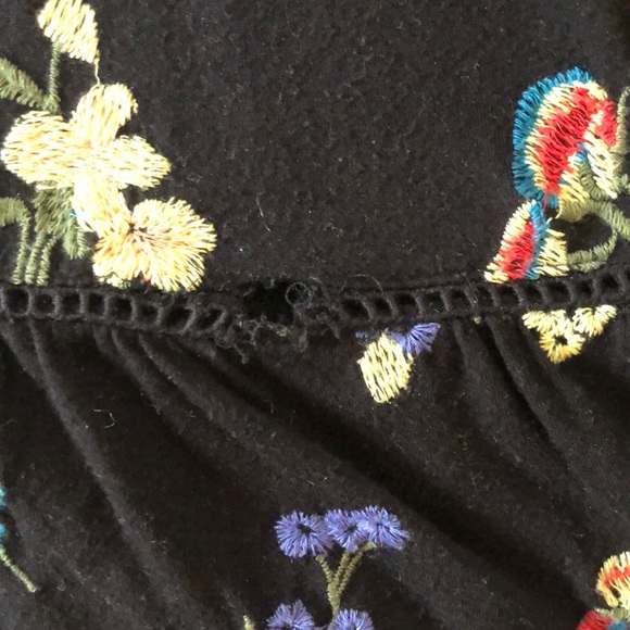 Embroidered blouse from Anthropologie - Picture 2 of 5
